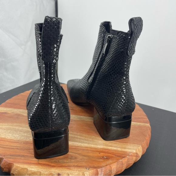 Franco Sarto Waxton Black Ankle Boots snake patent heel Sz 9 - Picture 4 of 8